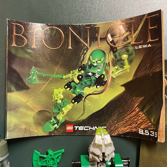 Lego Bionicle 8535 - Lewa - Picture 2 of 4